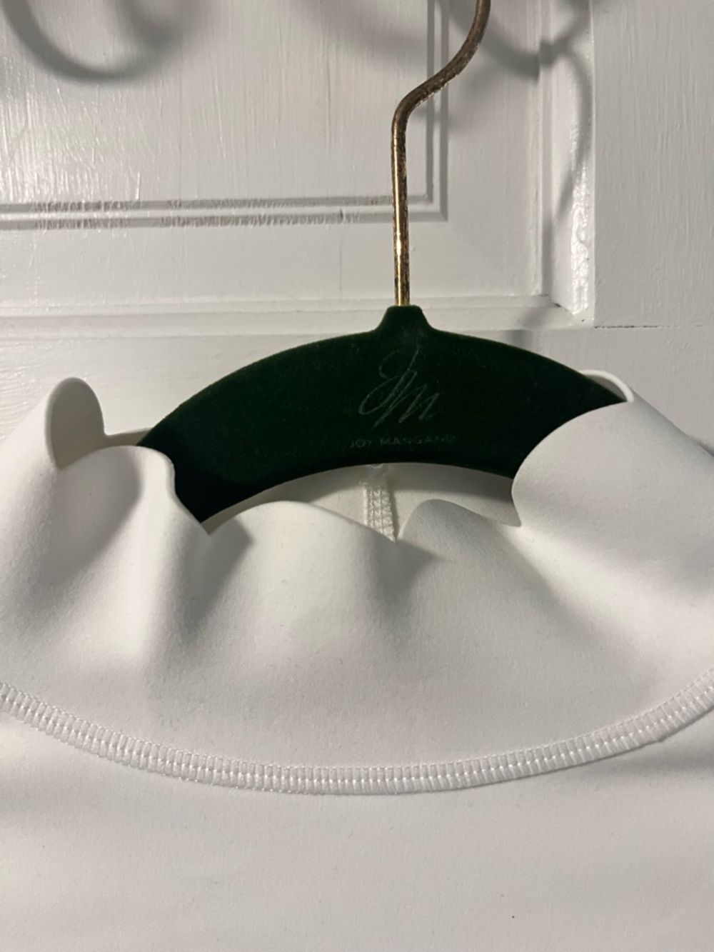 WISKII OPEN BACK LONG SLEEVE CROP TOP  SIZE Medium - Picture 3 of 8